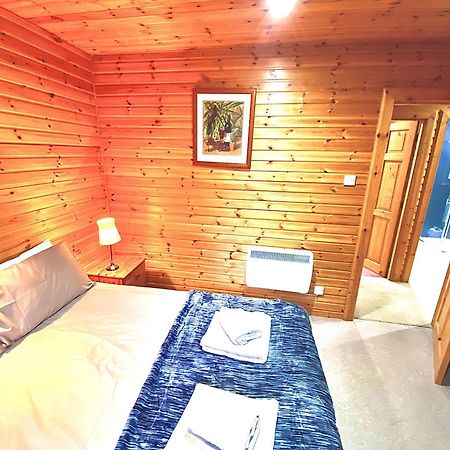 Braemar Lodge Cabins Not For Profit Luaran gambar